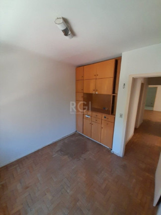 Imagem Imóvel com 3 Quartos à Venda, 80 m² em Cristal - Porto Alegre Imagem Imóvel com 3 Quartos à Venda, 80 m² em Cristal - Porto Alegre