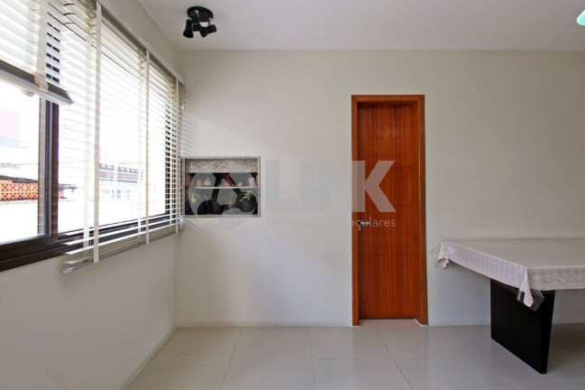 Imagem Apartamento com 3 Quartos à Venda, 103 m² em Auxiliadora - Porto Alegre Imagem Apartamento com 3 Quartos à Venda, 103 m² em Auxiliadora - Porto Alegre