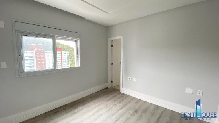 Imagem Apartamento com 3 Quartos à Venda, 133 m² em Pioneiros - Balneário Camboriú Imagem Apartamento com 3 Quartos à Venda, 133 m² em Pioneiros - Balneário Camboriú