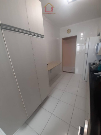Imagem Apartamento com 2 Quartos à Venda, 77 m²