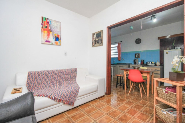 Imagem Casa com 3 Quartos à Venda, 130 m² em Santana - Porto Alegre Imagem Casa com 3 Quartos à Venda, 130 m² em Santana - Porto Alegre