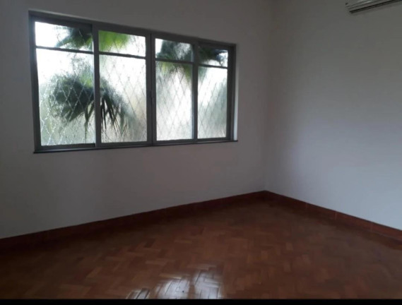 Imagem Casa com 5 Quartos para Alugar, 600 m² em Campo Grande - Rio De Janeiro Imagem Casa com 5 Quartos para Alugar, 600 m² em Campo Grande - Rio De Janeiro