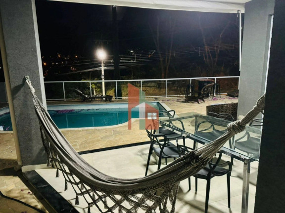 Casa com 3 Quartos à Venda, 182 m² em Jardim Maristela - Atibaia