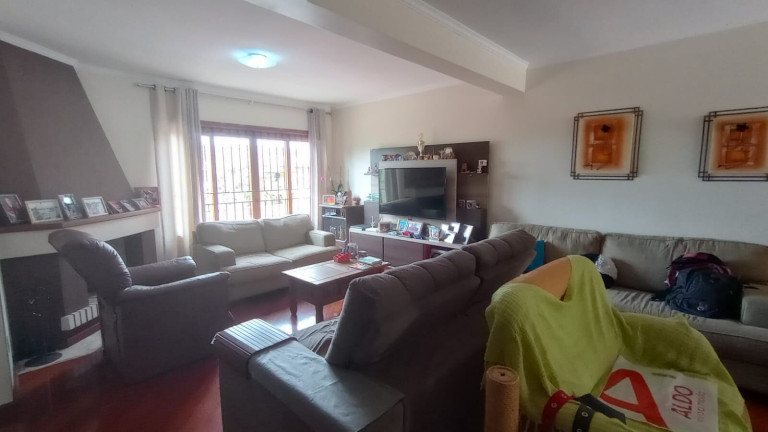Imagem Casa com 3 Quartos à Venda, 220 m² em Espírito Santo - Porto Alegre