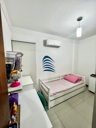 Imagem Imóvel com 3 Quartos à Venda, 123 m² em Imbuí - Salvador