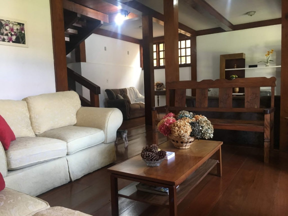 Imagem Sobrado com 5 Quartos à Venda, 361 m² em Centro - Pindamonhangaba