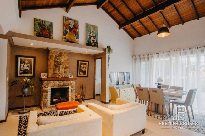 Imagem Casa com 3 Quartos à Venda, 390 m² em Várzea - Teresópolis Imagem Casa com 3 Quartos à Venda, 390 m² em Várzea - Teresópolis