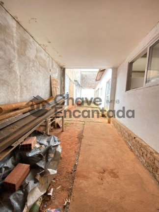 Imagem Casa com 3 Quartos à Venda, 277 m² em Centro - Birigui