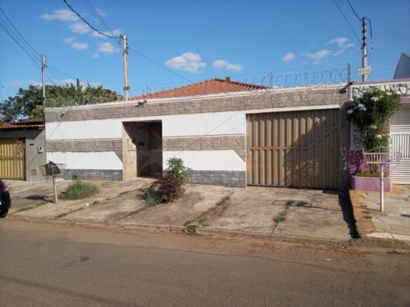 Casa com 4 Quartos à Venda, 266 m² em Jardim Monte Serrat - Aparecida De Goiânia
