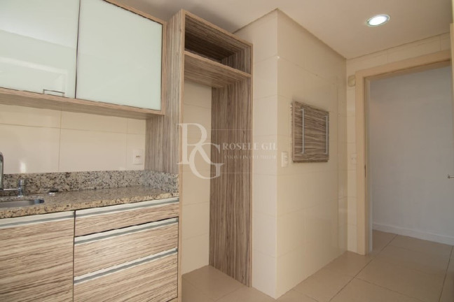 Imagem Apartamento com 3 Quartos à Venda, 123 m² em Petrópolis - Porto Alegre Imagem Apartamento com 3 Quartos à Venda, 123 m² em Petrópolis - Porto Alegre