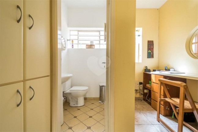 Imagem Casa com 6 Quartos à Venda, 202 m² Imagem Casa com 6 Quartos à Venda, 202 m²