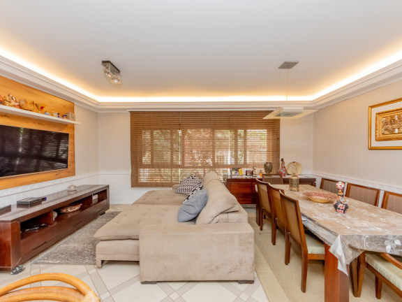 Imagem Sobrado com 3 Quartos à Venda, 434 m² em Conjunto Residencial Santa Terezinha - São Paulo