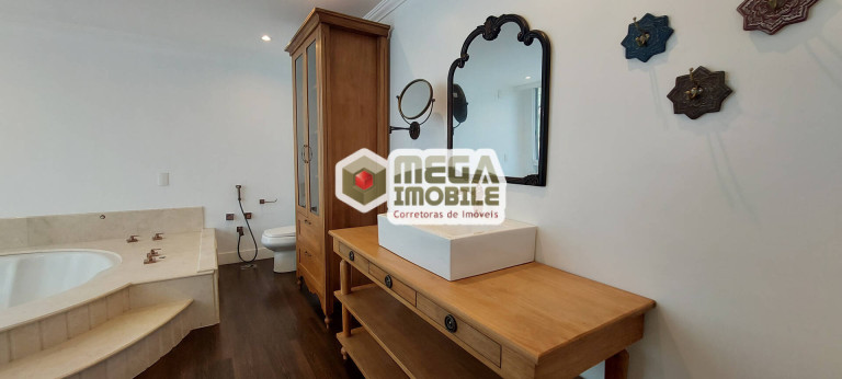 Imagem Casa com 5 Quartos à Venda, 900 m² em Córrego Grande - Florianópolis Imagem Casa com 5 Quartos à Venda, 900 m² em Córrego Grande - Florianópolis