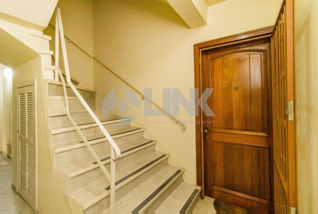 Imagem Apartamento com 2 Quartos à Venda, 68 m² em Santana - Porto Alegre