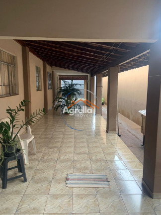 Imagem Casa com 4 Quartos à Venda, 200 m² em Jardim Santo Antonio - Mogi Guaçu Imagem Casa com 4 Quartos à Venda, 200 m² em Jardim Santo Antonio - Mogi Guaçu