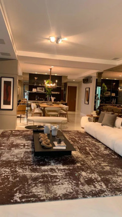 Imagem Apartamento com 3 Quartos à Venda, 187 m² em Centro - Balneário Camboriú