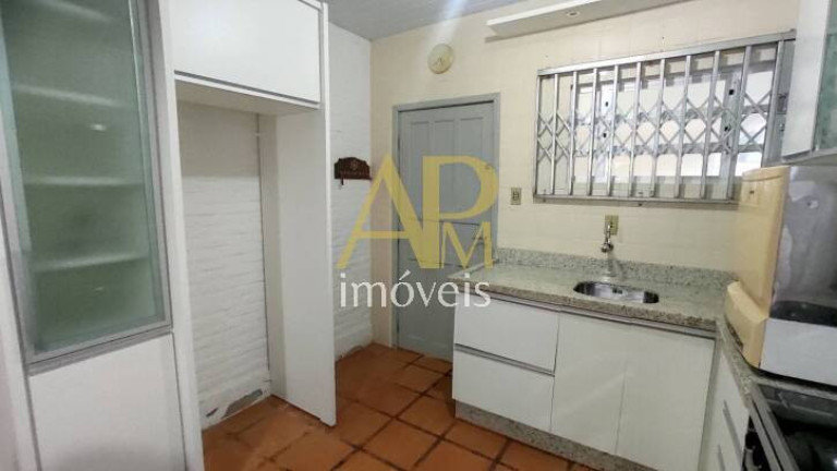 Imagem Casa com 4 Quartos à Venda, 312 m² em Praia De Fora - Palhoça Imagem Casa com 4 Quartos à Venda, 312 m² em Praia De Fora - Palhoça