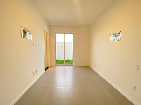 Imagem Casa com 3 Quartos à Venda, 210 m² em Sim - Feira De Santana