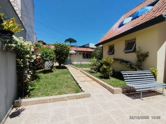Imagem Casa com 4 Quartos à Venda, 319 m² em São Francisco - Curitiba Imagem Casa com 4 Quartos à Venda, 319 m² em São Francisco - Curitiba
