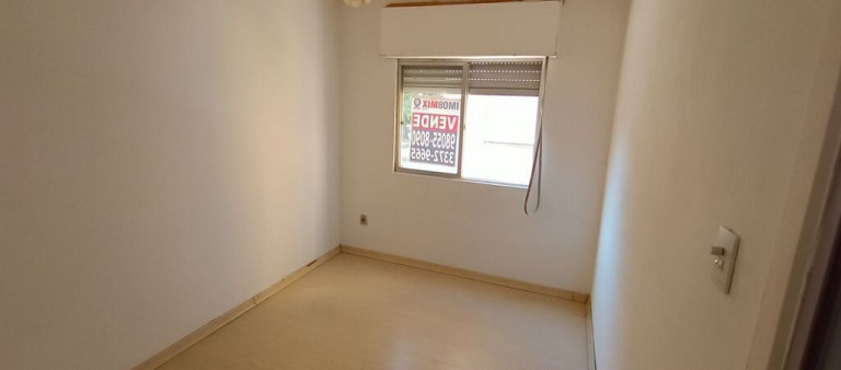 Imagem Apartamento com 2 Quartos à Venda, 51 m² em São Sebastião - Porto Alegre