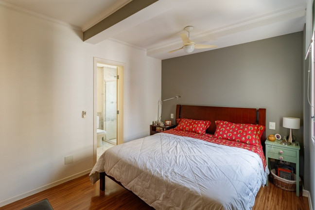 Imagem Imóvel com 4 Quartos à Venda, 223 m² em Vila Suzana - São Paulo Imagem Imóvel com 4 Quartos à Venda, 223 m² em Vila Suzana - São Paulo