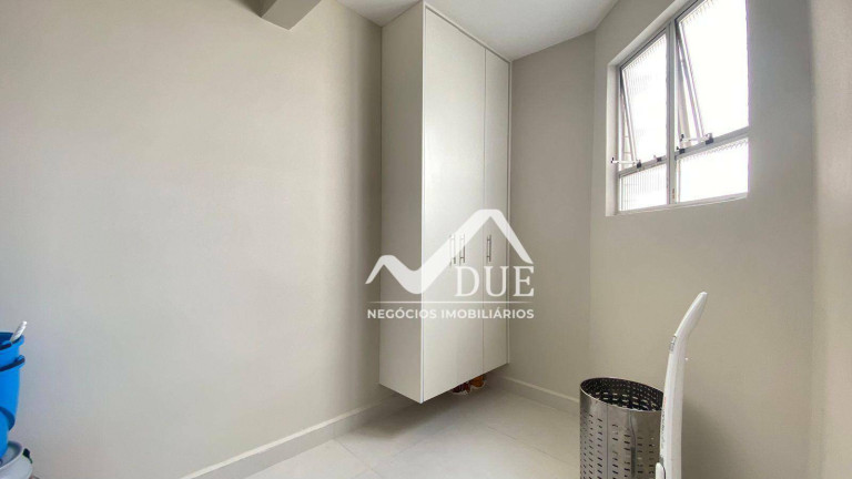 Imagem Apartamento com 3 Quartos à Venda, 133 m² em Embaré - Santos Imagem Apartamento com 3 Quartos à Venda, 133 m² em Embaré - Santos