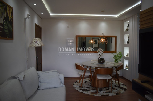 Imagem Imóvel com 2 Quartos à Venda, 58 m² em Região Do Atalaia - Campos Do Jordão Imagem Imóvel com 2 Quartos à Venda, 58 m² em Região Do Atalaia - Campos Do Jordão