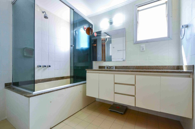 Imagem Imóvel com 3 Quartos à Venda, 162 m² em Brooklin Paulista - São Paulo Imagem Imóvel com 3 Quartos à Venda, 162 m² em Brooklin Paulista - São Paulo