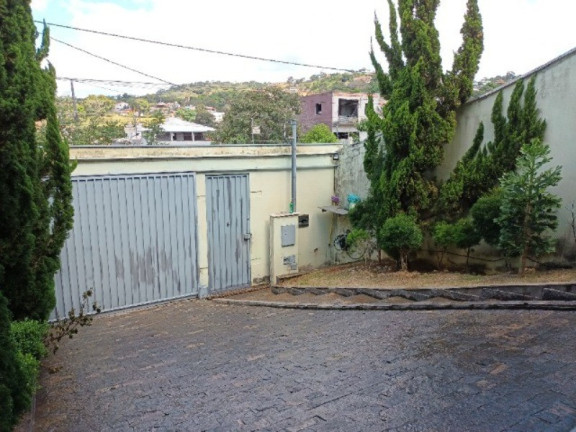Imagem Casa com 4 Quartos à Venda, 330 m² em Colonial - Contagem