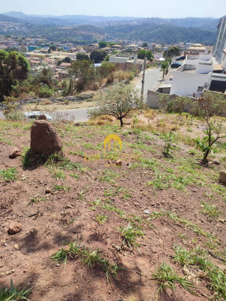 Imagem Terreno à Venda, 778 m² em Santo Antônio - Sarzedo Imagem Terreno à Venda, 778 m² em Santo Antônio - Sarzedo