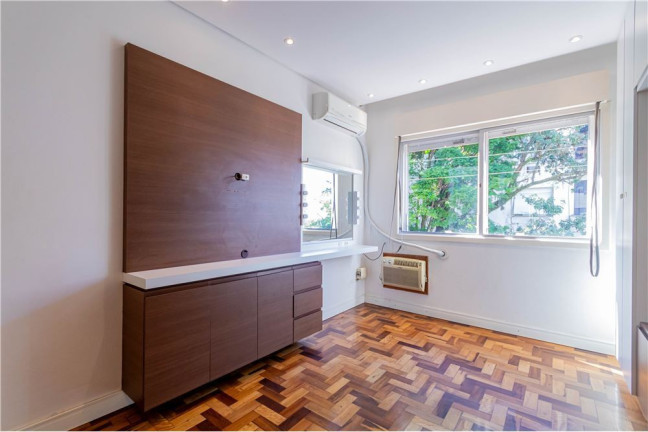 Imagem Apartamento com 1 Quarto à Venda, 42 m² em Menino Deus - Porto Alegre
