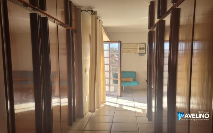 Imagem Sobrado com 4 Quartos à Venda, 281 m² em Carandá Bosque - Campo Grande Imagem Sobrado com 4 Quartos à Venda, 281 m² em Carandá Bosque - Campo Grande