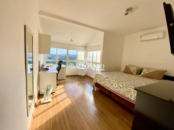 Imagem Casa com 3 Quartos à Venda, 144 m² em Centro - Extrema Imagem Casa com 3 Quartos à Venda, 144 m² em Centro - Extrema