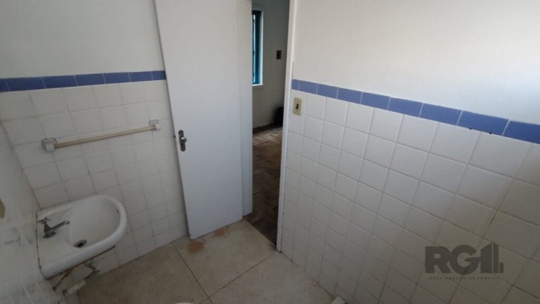 Imagem Imóvel com 1 Quarto à Venda, 27 m² em Floresta - Porto Alegre Imagem Imóvel com 1 Quarto à Venda, 27 m² em Floresta - Porto Alegre
