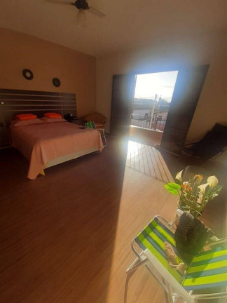 Imagem Casa com 2 Quartos à Venda, 150 m² em Vila Jaboticabeira - Taubaté
