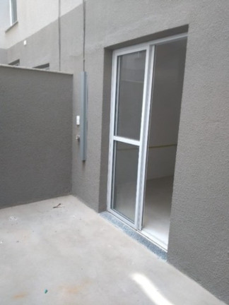 Imagem Imóvel com 2 Quartos à Venda, 45 m² em Coqueiral - Contagem
