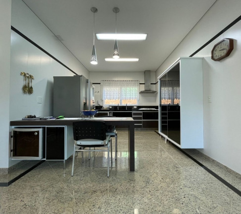 Imagem Imóvel com 7 Quartos à Venda, em Riviera - Bertioga Imagem Imóvel com 7 Quartos à Venda, em Riviera - Bertioga