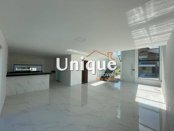 Imagem Casa com 6 Quartos à Venda, 300 m² em Nova São Pedro - São Pedro Da Aldeia Imagem Casa com 6 Quartos à Venda, 300 m² em Nova São Pedro - São Pedro Da Aldeia