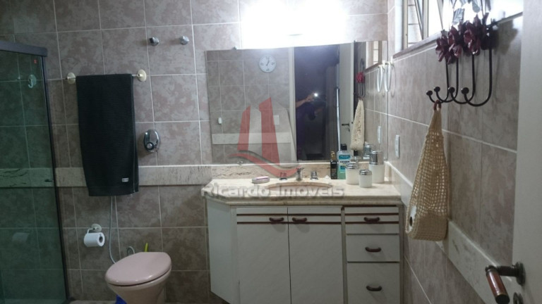 Imagem Imóvel com 4 Quartos à Venda, 206 m² em Centro - Cabo Frio