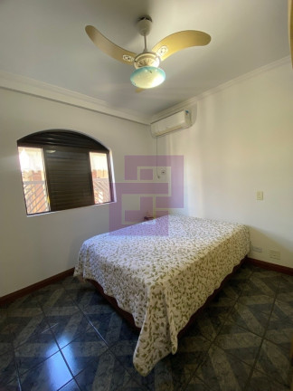 Imagem Sobrado com 4 Quartos à Venda, 140 m² em Vila Santa Rosa - Guarujá Imagem Sobrado com 4 Quartos à Venda, 140 m² em Vila Santa Rosa - Guarujá