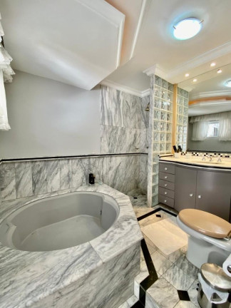 Imagem Casa com 3 Quartos à Venda, 278 m² em Boqueirão - Curitiba
