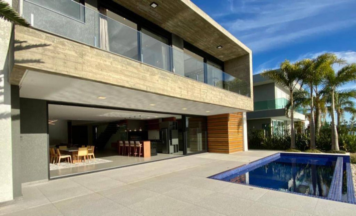 Imagem Casa com 5 Quartos à Venda, 350 m² em Centro - Xangri-lá