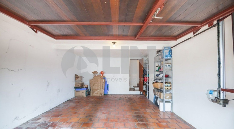 Imagem Casa com 3 Quartos à Venda, 198 m² em Jardim Itu - Porto Alegre Imagem Casa com 3 Quartos à Venda, 198 m² em Jardim Itu - Porto Alegre