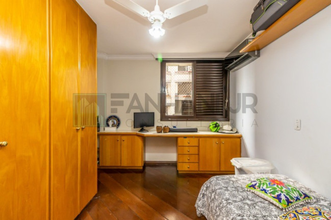 Imagem Imóvel com 3 Quartos à Venda, 144 m² em Jardim Europa - São Paulo Imagem Imóvel com 3 Quartos à Venda, 144 m² em Jardim Europa - São Paulo