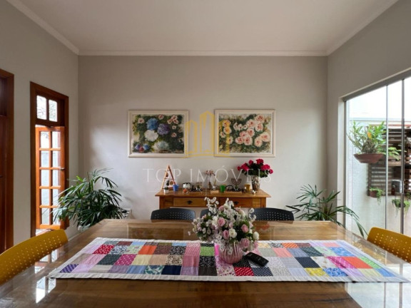 Imagem Casa com 3 Quartos à Venda, 140 m² em Vila Branca - Jacareí Imagem Casa com 3 Quartos à Venda, 140 m² em Vila Branca - Jacareí