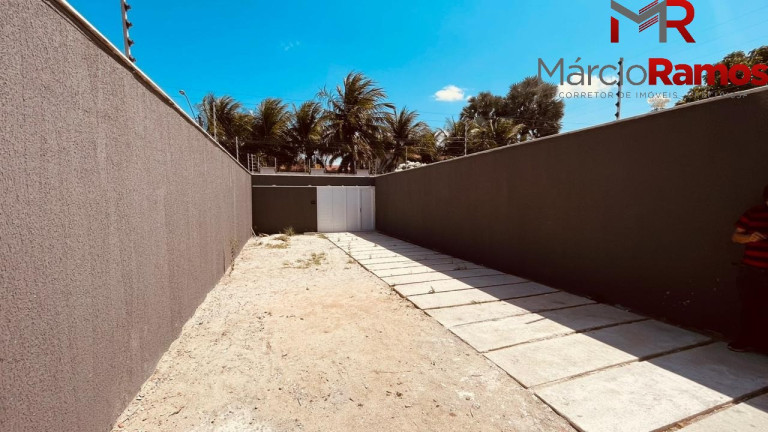 Imagem Casa com 4 Quartos à Venda, 116 m² em Centro - Eusébio