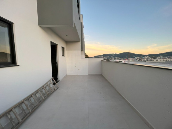 Imagem Sobrado com 3 Quartos à Venda, 98 m² em Areias - São José