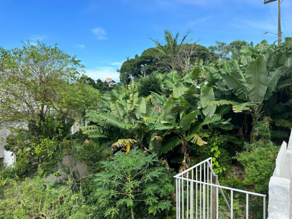 Imagem Terreno à Venda, 324 m² em Coqueiros - Florianópolis Imagem Terreno à Venda, 324 m² em Coqueiros - Florianópolis