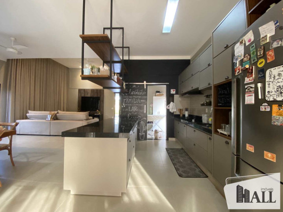 Imagem Casa com 4 Quartos à Venda, 237 m² em Centro - Bady Bassitt Imagem Casa com 4 Quartos à Venda, 237 m² em Centro - Bady Bassitt