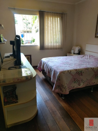 Imagem Casa com 3 Quartos à Venda, 671 m² em Centro - Esteio